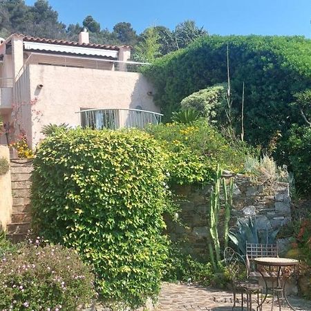 Villa Du Bau Rouge Carqueiranne Exteriör bild
